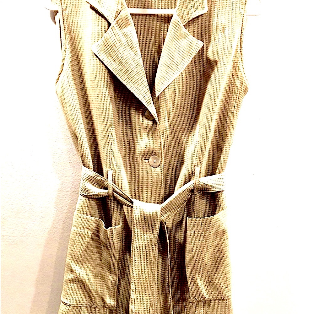 Vintage Excellent New Condition Belted Vest top! Large buttons for easy on & off